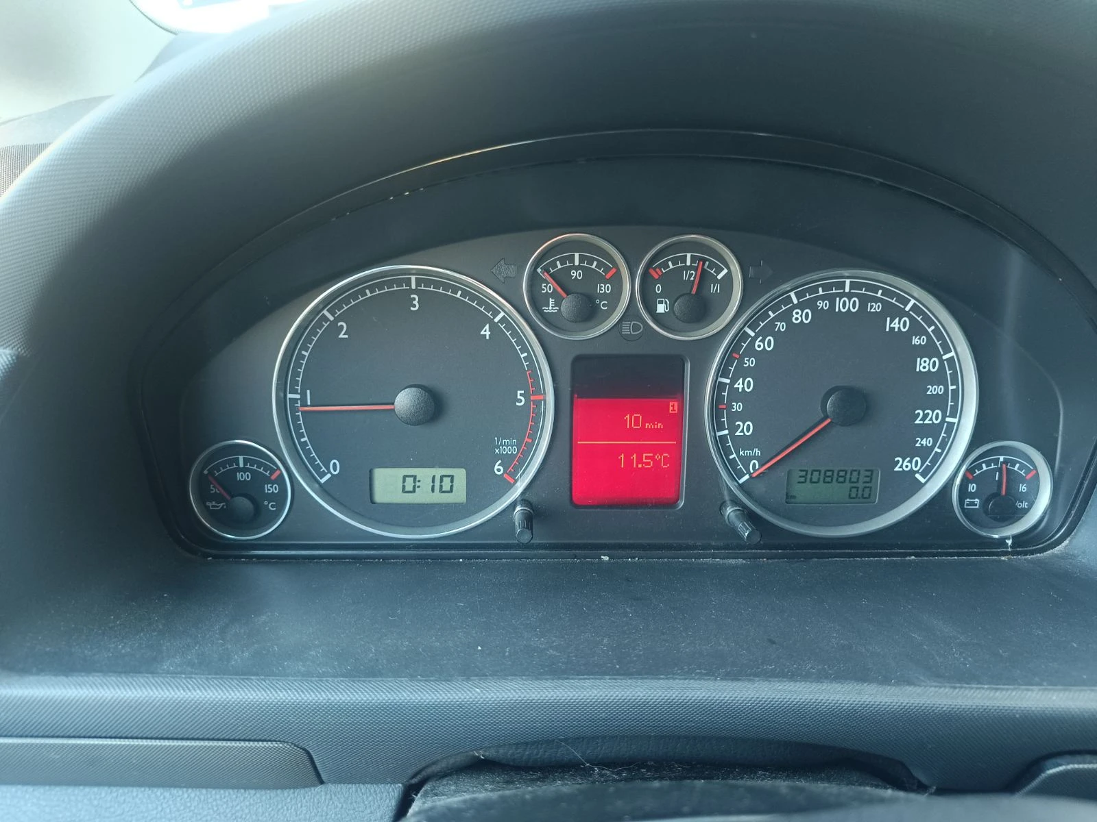 VW Sharan  - изображение 6