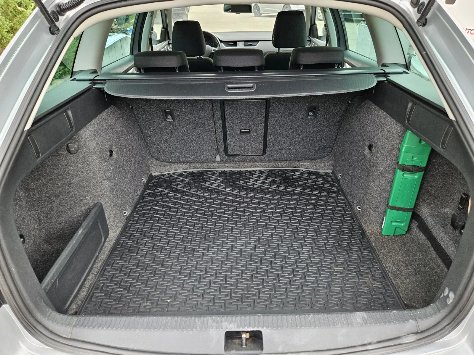 Skoda Octavia 1.6TDI-105кс= 6СКОРОСТИ= 4Х4= НАВИ - изображение 10