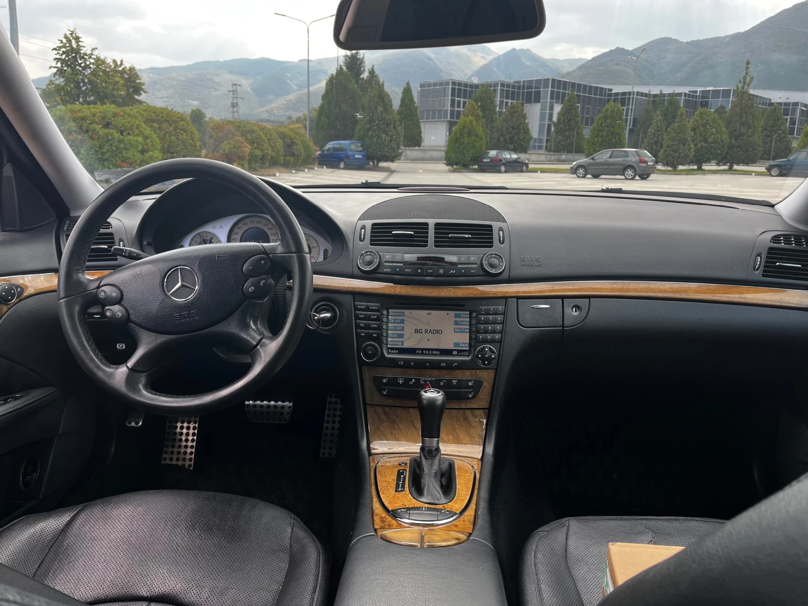 Mercedes-Benz E 320 4matic - изображение 9