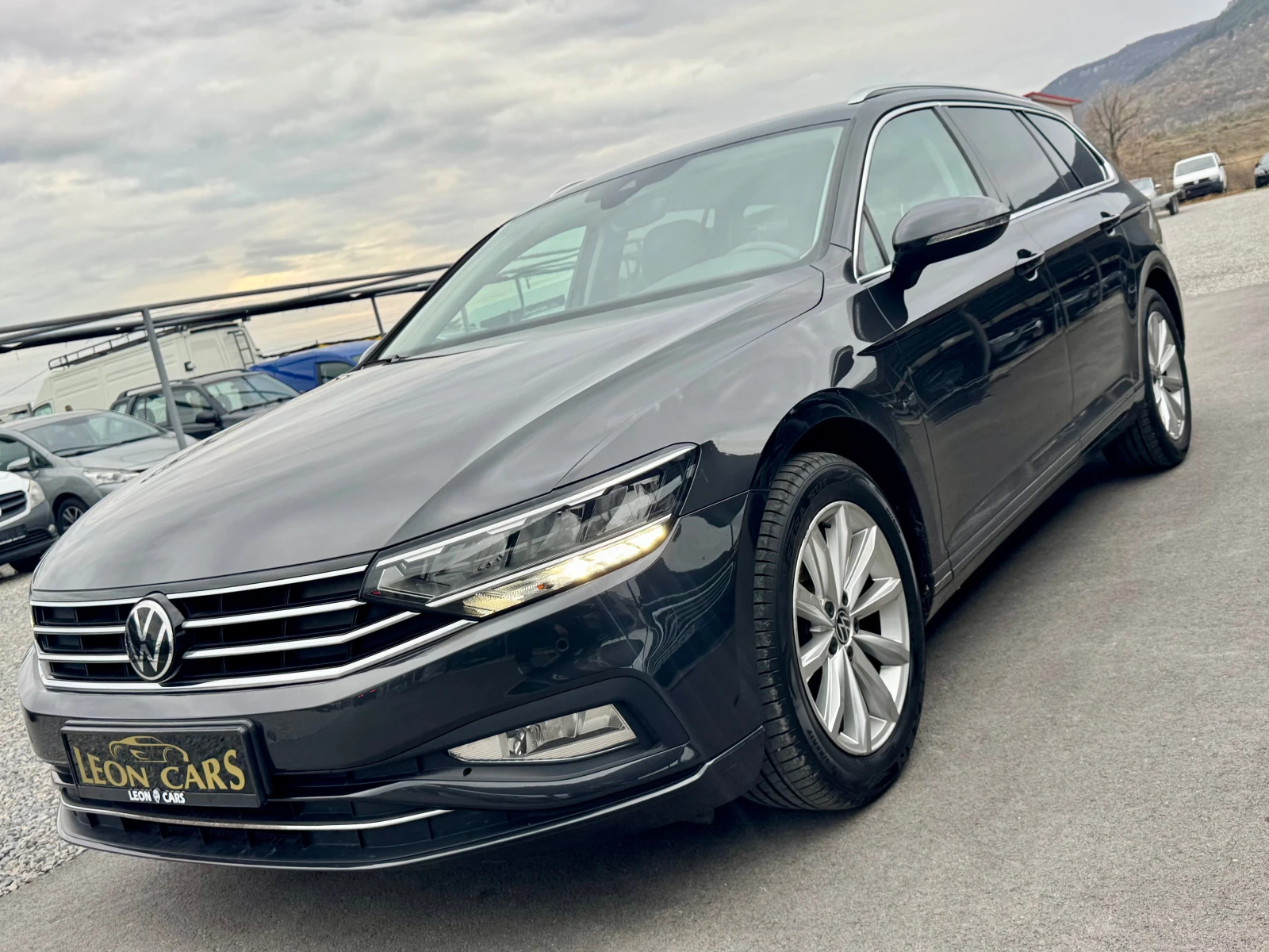 VW Passat 2.0 TDI DSG | Mobile.bg   3