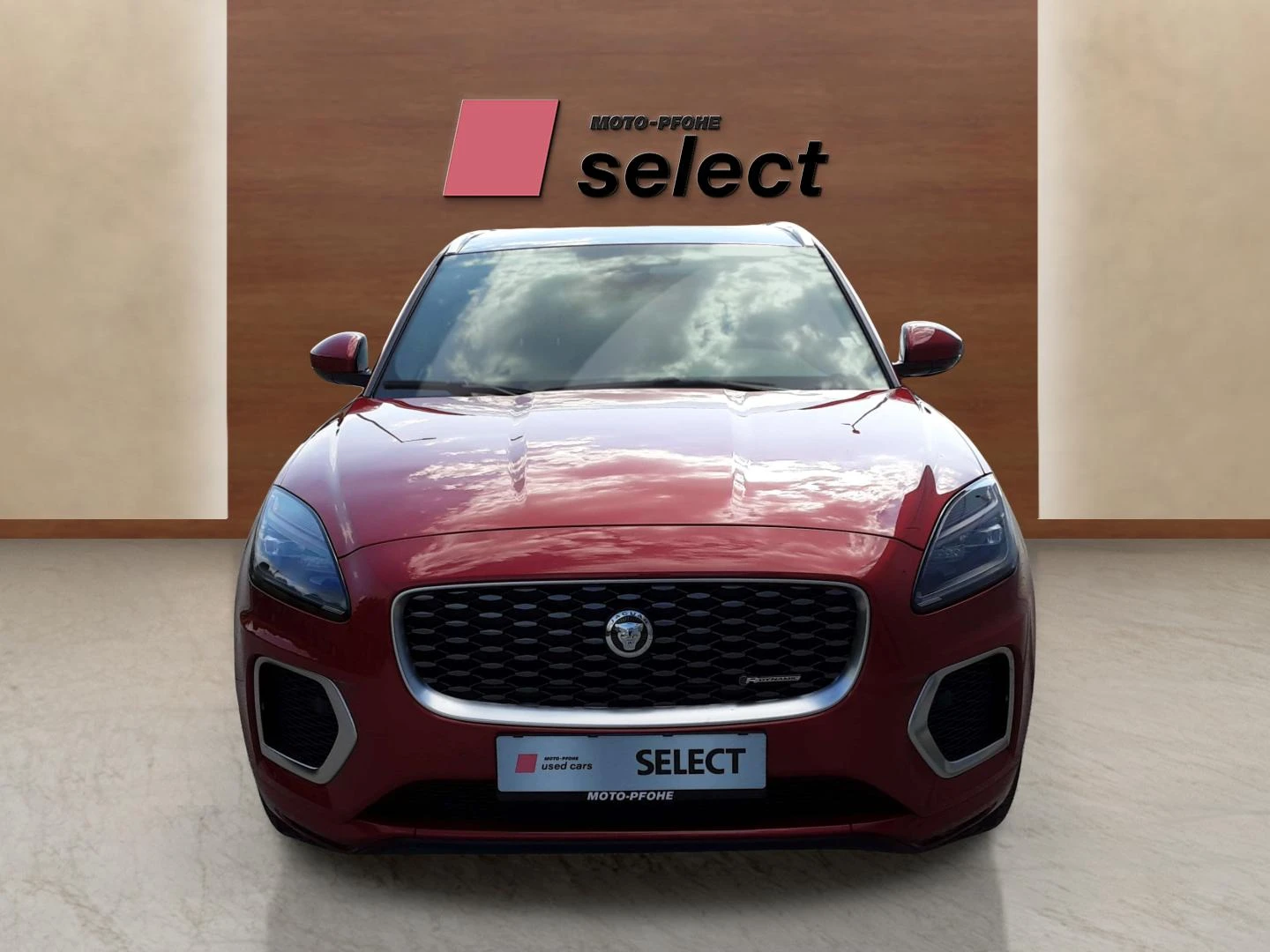 Jaguar E-pace 2.0 - изображение 2