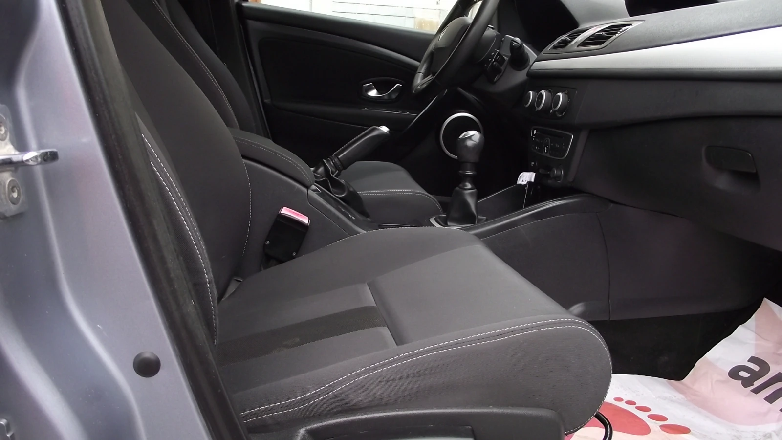 Renault Megane 1.6.i.110.k.c.6.speed.5.100 km. | Mobile.bg � ����������� 14