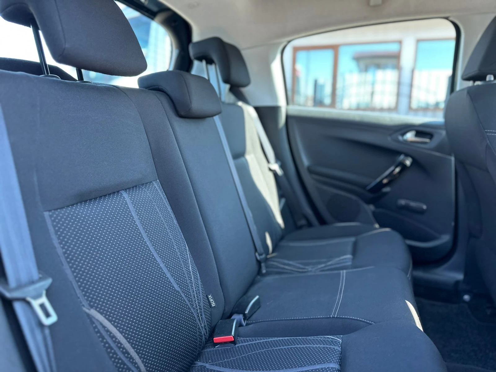 Peugeot 208 / 1.4I / GAS / EURO 5 / | Mobile.bg � ����������� 11