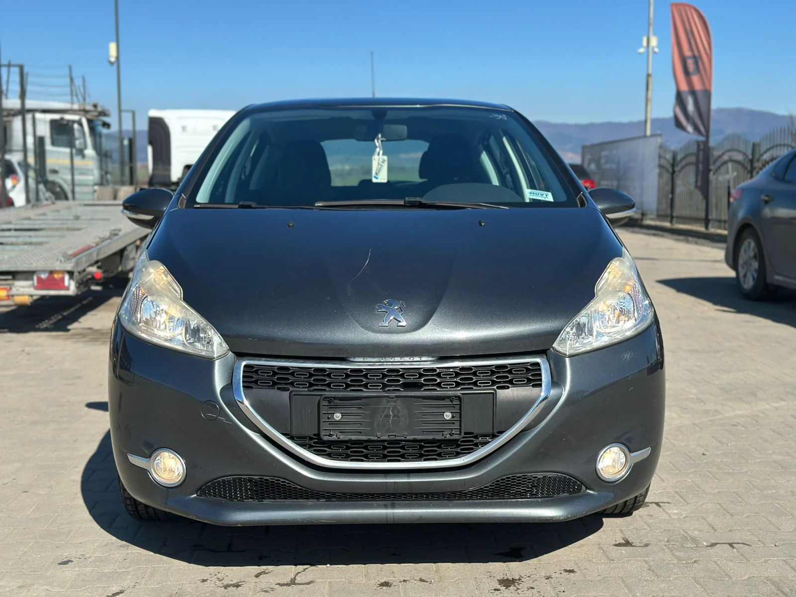 Peugeot 208 / 1.4I / GAS / EURO 5 / - изображение 8