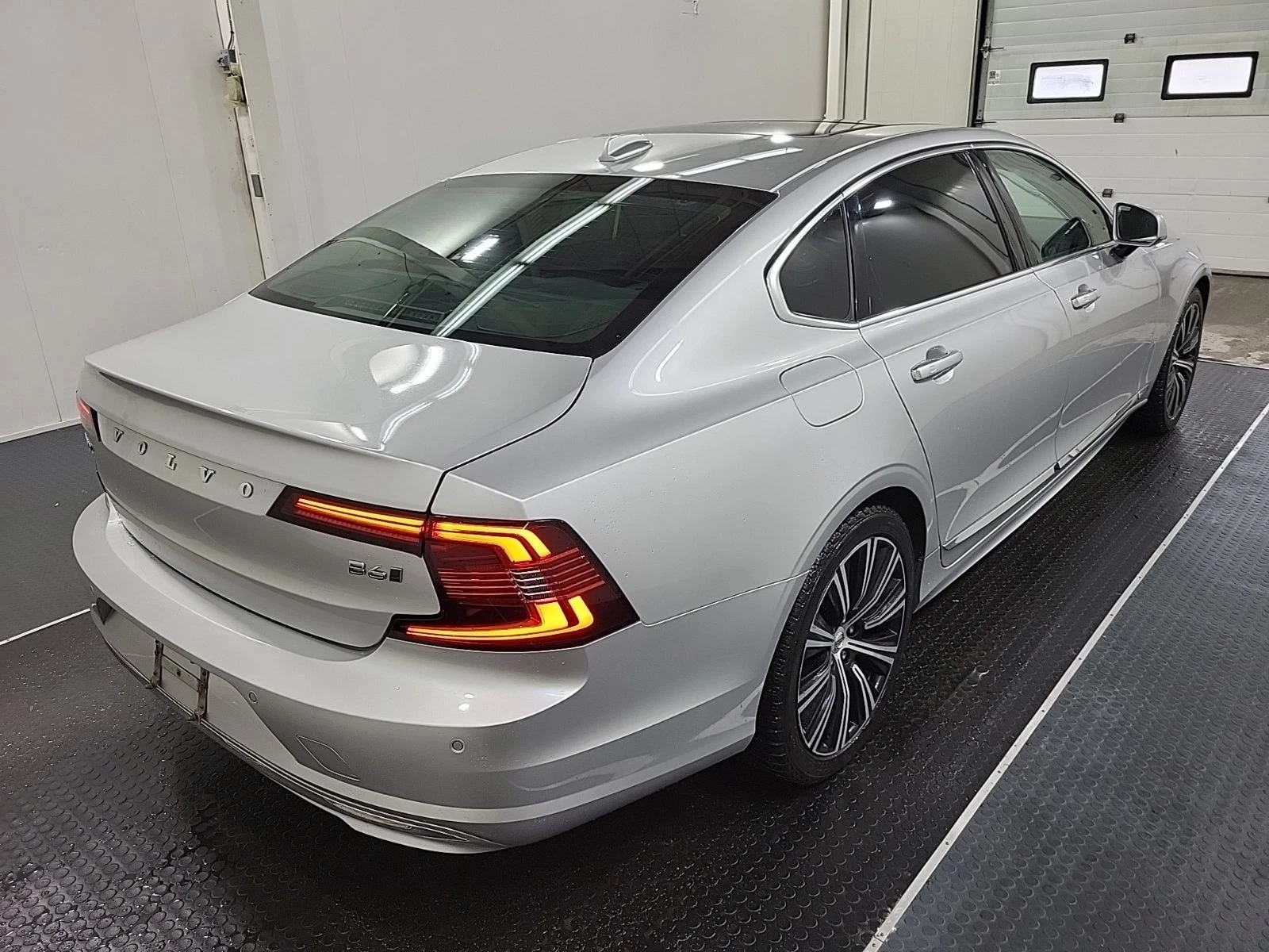 Volvo S90 INSCRIPTION АВТО КРЕДИТ, снимка 3 - Автомобили и джипове - 53951112