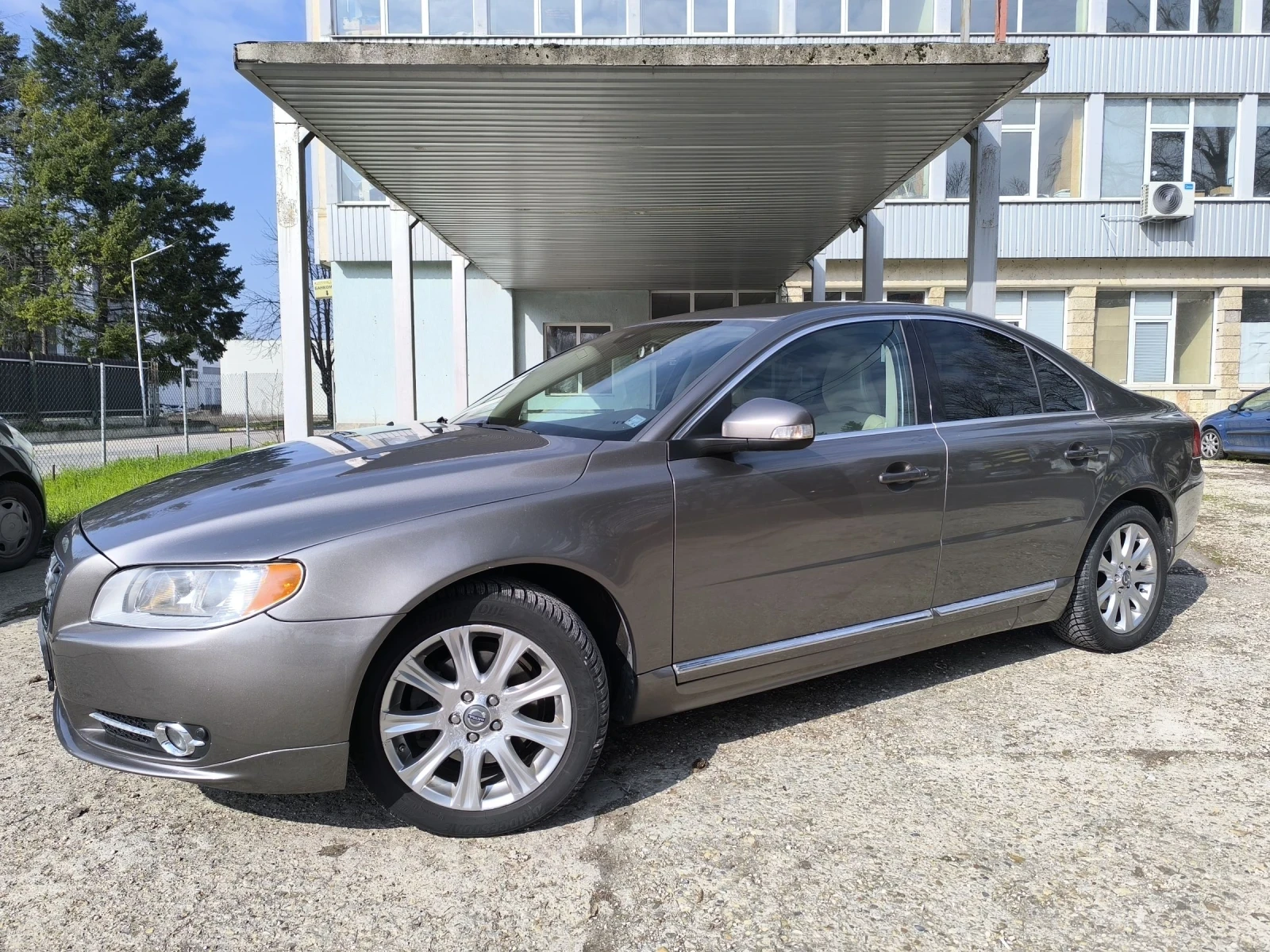Volvo S80 2.4 D5 автомат 2010, поддържан