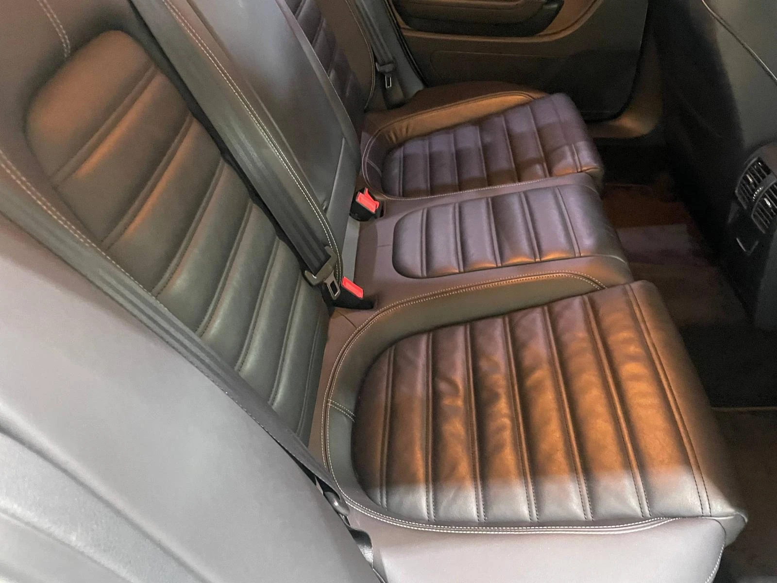 VW CC 2.0TDI BlueMotion ! R Line ! Facelift !, снимка 12 - Автомобили и джипове - 54133935