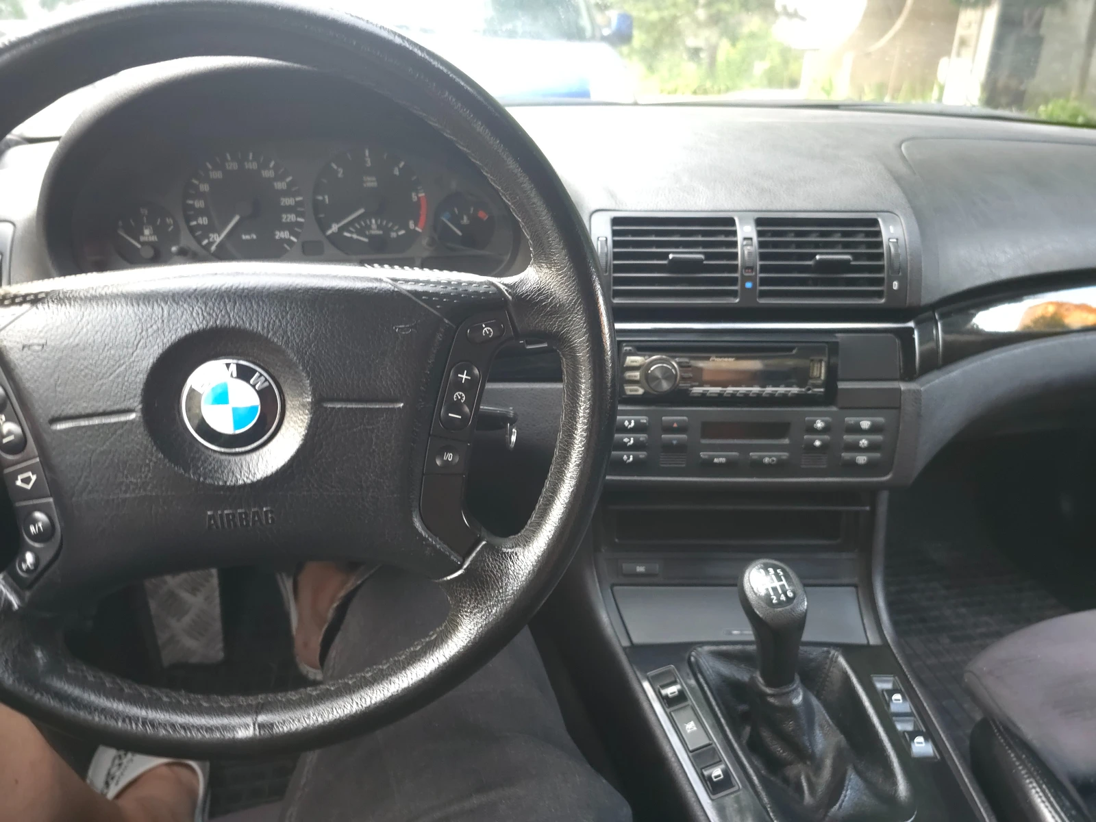 BMW 320 е46, снимка 9 - Автомобили и джипове - 55192497