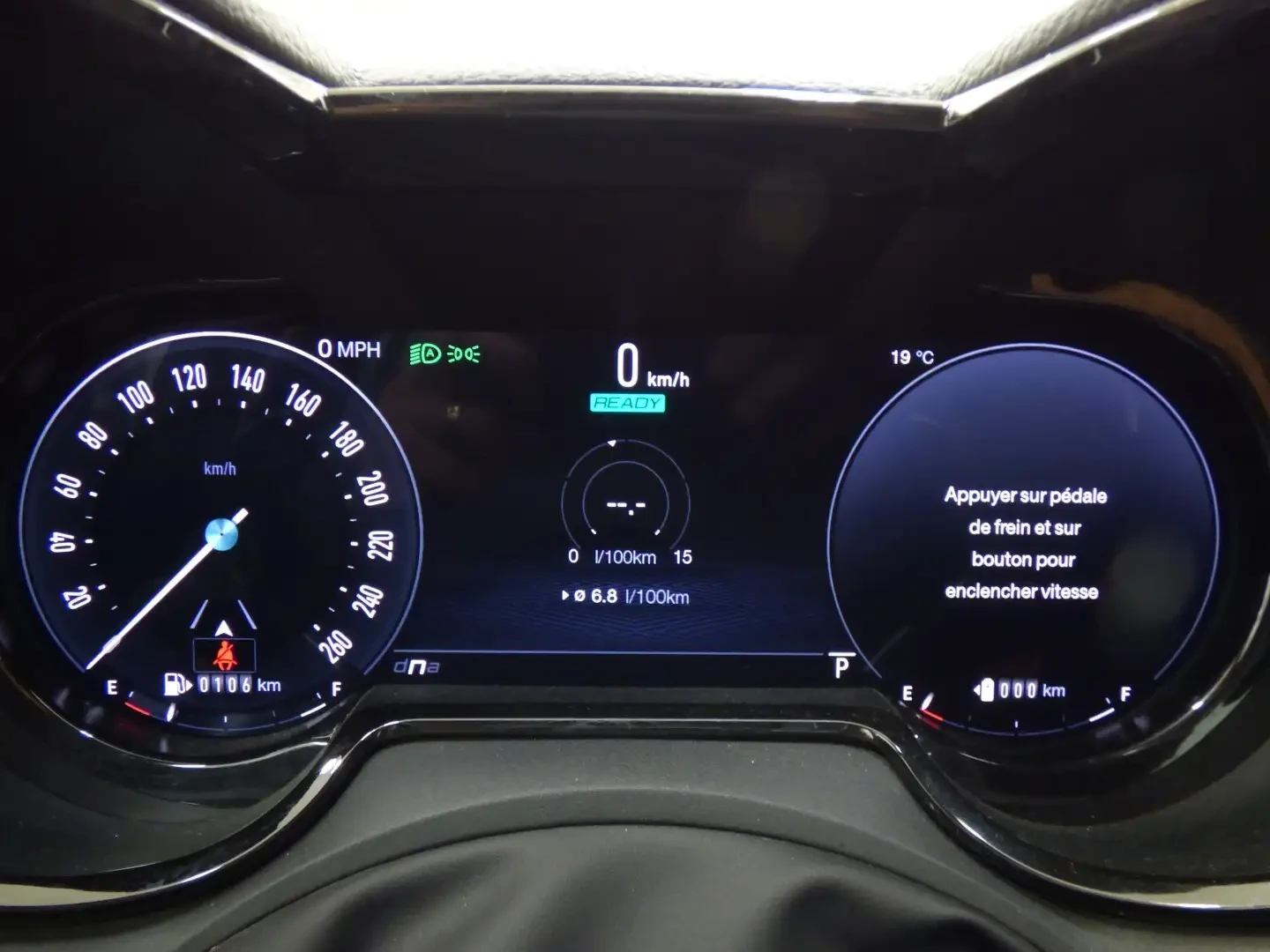 Alfa Romeo Tonale distronic* pano* подгрев* carplay* hybrid* ЛИЗИНГ, снимка 11 - Автомобили и джипове - 55844065