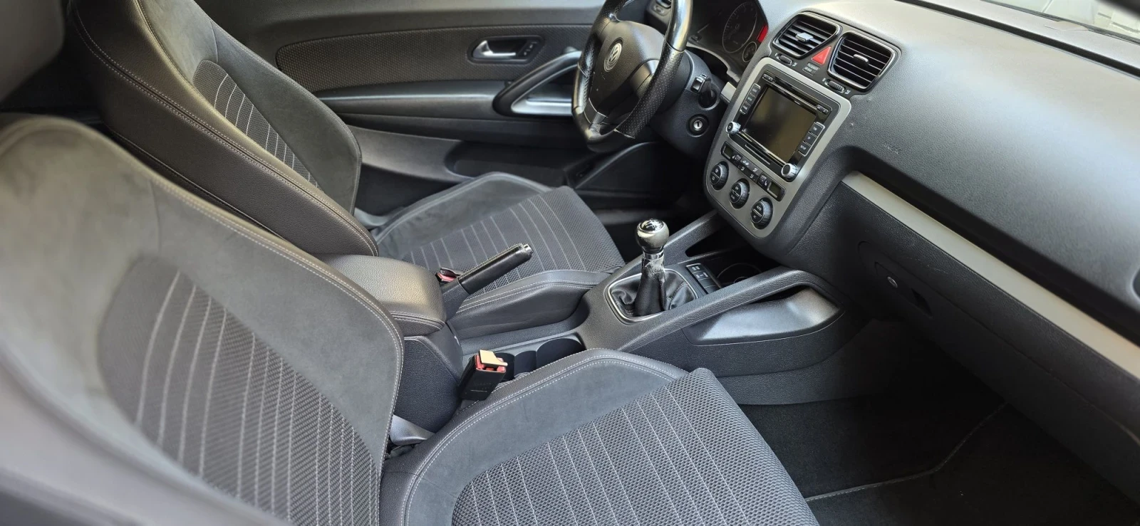 VW Scirocco 1.4tsi 160 нова верига, снимка 13 - Автомобили и джипове - 55926407