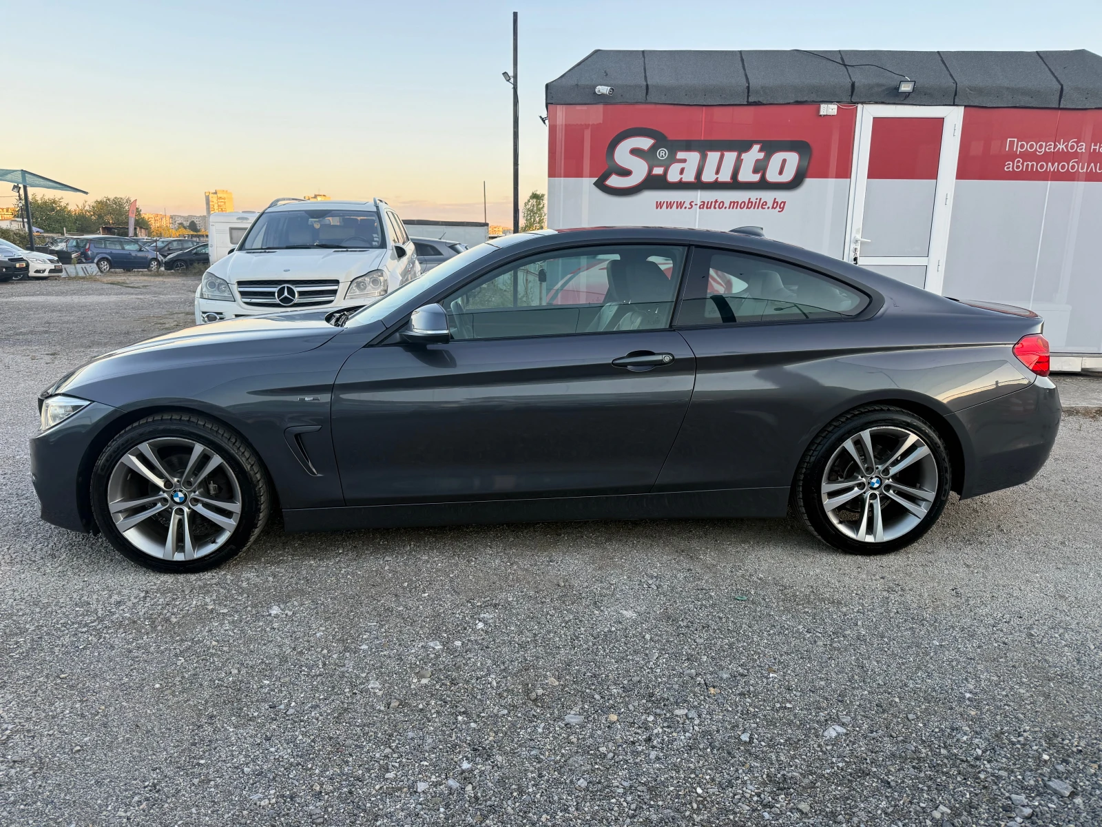 BMW 420 XENON* ПОДГРЕВ* КОЖА* LED* NAVI* SWISS, снимка 7 - Автомобили и джипове - 56316204