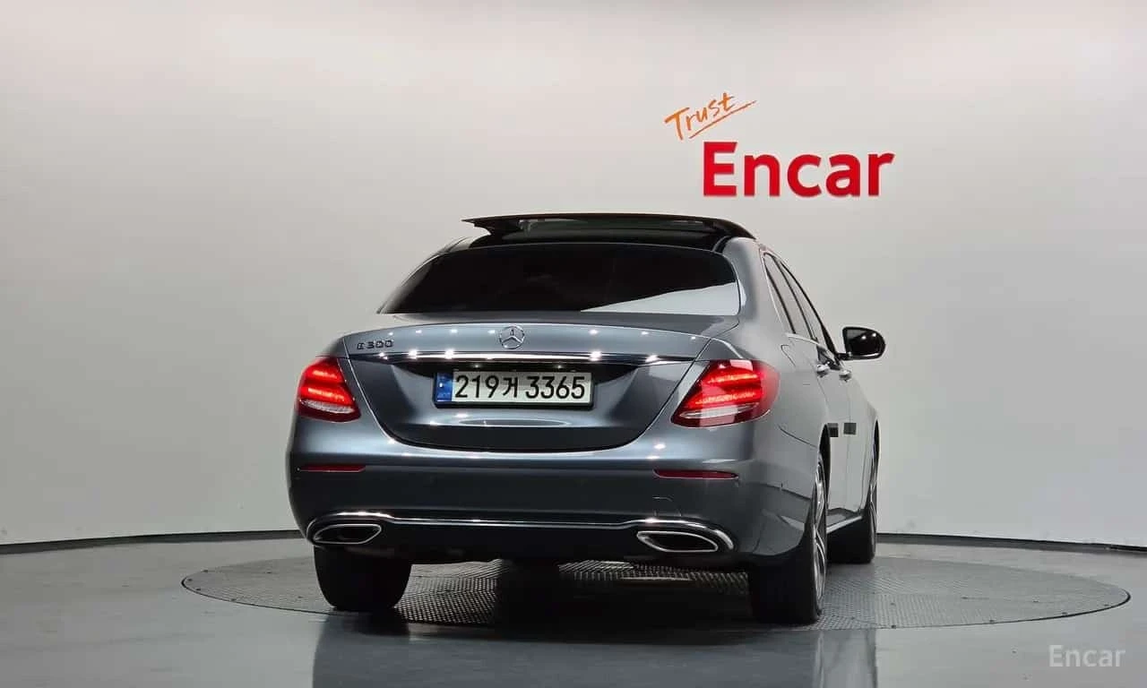 Mercedes-Benz E 300 * Avantgarde * ��������� ���� �� �������� | Mobile.bg � ����������� 4