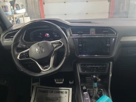 VW Tiguan R-LINE BLACK EDITION| PANO| CARFAX| | , снимка 13