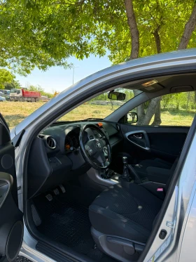 Toyota Rav4 2.2 D-4D 4x4, снимка 4
