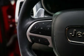 Jeep Grand cherokee TRACKHAWK 4X4 / ПАНО / ЛИЗИНГ / ЦЕНА до БГ, снимка 14
