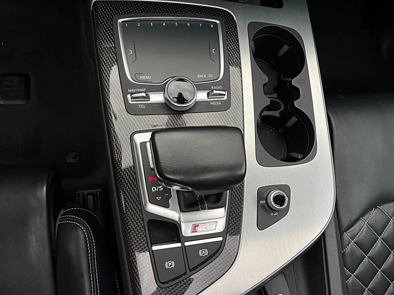 Audi SQ7 BLACK EDITION-MATRIX-DISTRONIK-7МЕСТА-HEAD UP-FULL, снимка 12 - Автомобили и джипове - 47489868