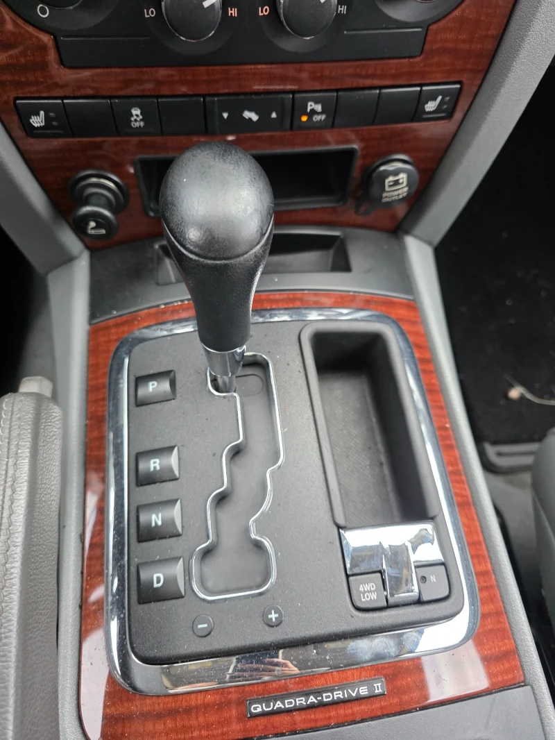 Jeep Grand cherokee, снимка 9 - Автомобили и джипове - 53075670