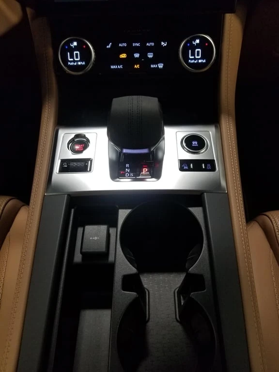 Jaguar F-PACE * S * CARFAX * ЦЕНА ДО БГ, снимка 10 - Автомобили и джипове - 53048031