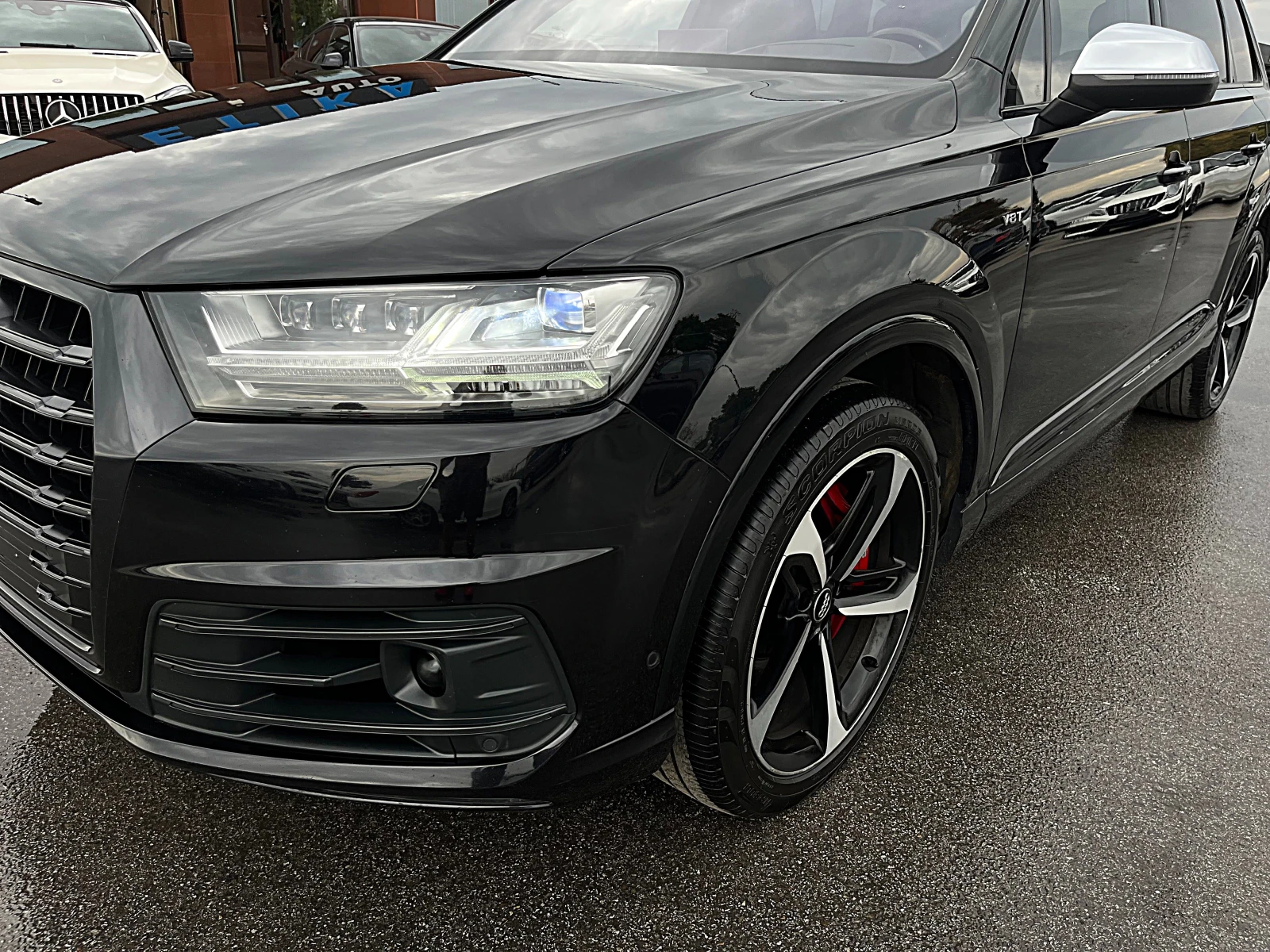 Audi SQ7 BLACK EDITION-MATRIX-DISTRONIK-7МЕСТА-HEAD UP-FULL - изображение 4