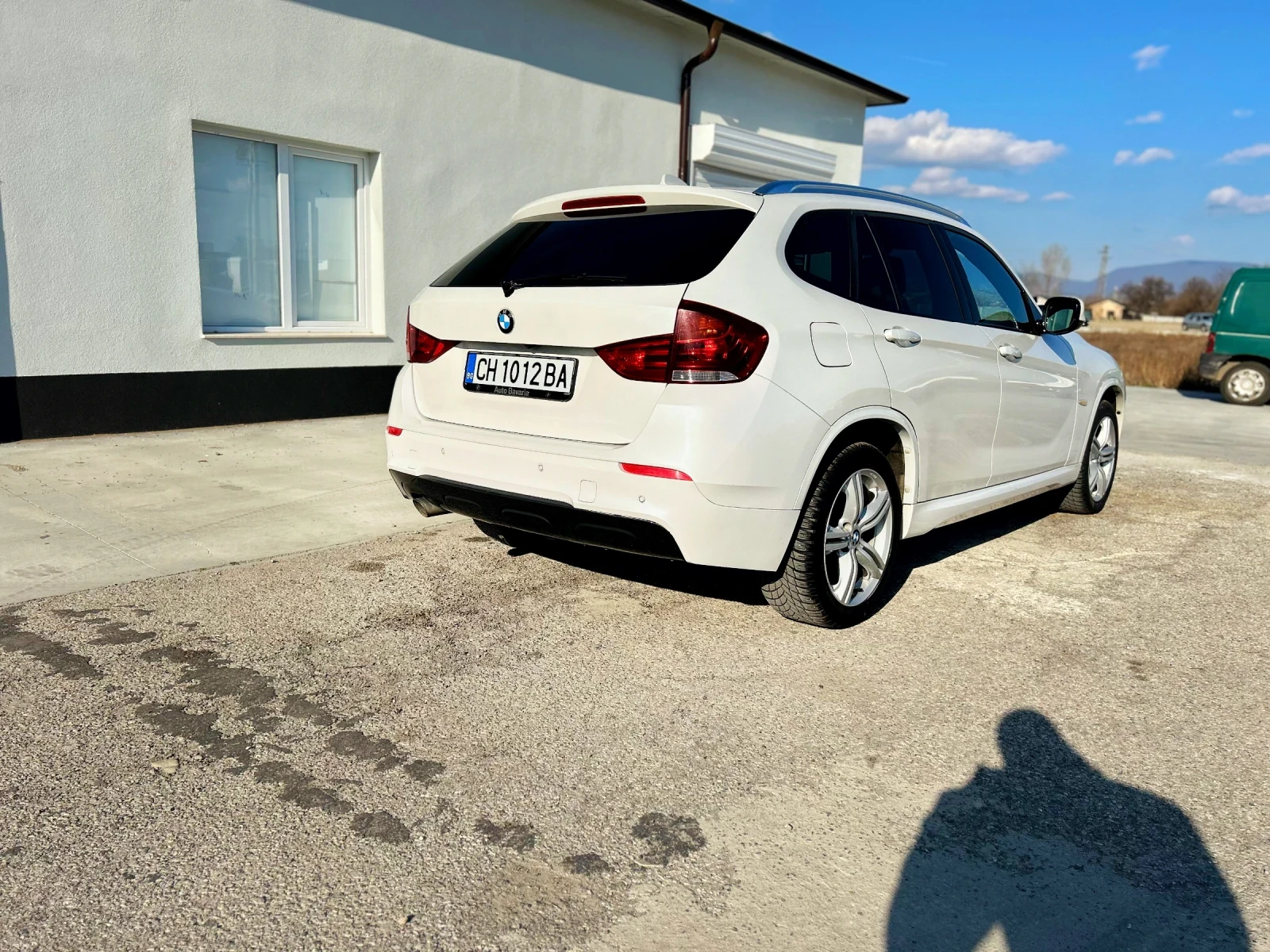 BMW X1 2.3 d - изображение 2