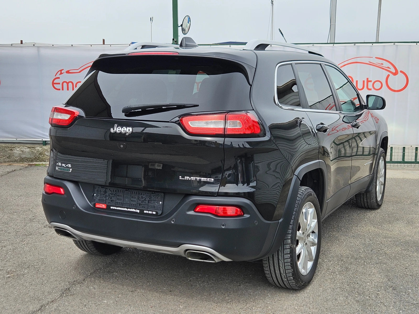 Jeep Cherokee 2.2D/Limited/4X4/9ск/LED/КАМЕРА/NAVI/БЛУТУТ/EURO 6 - изображение 3