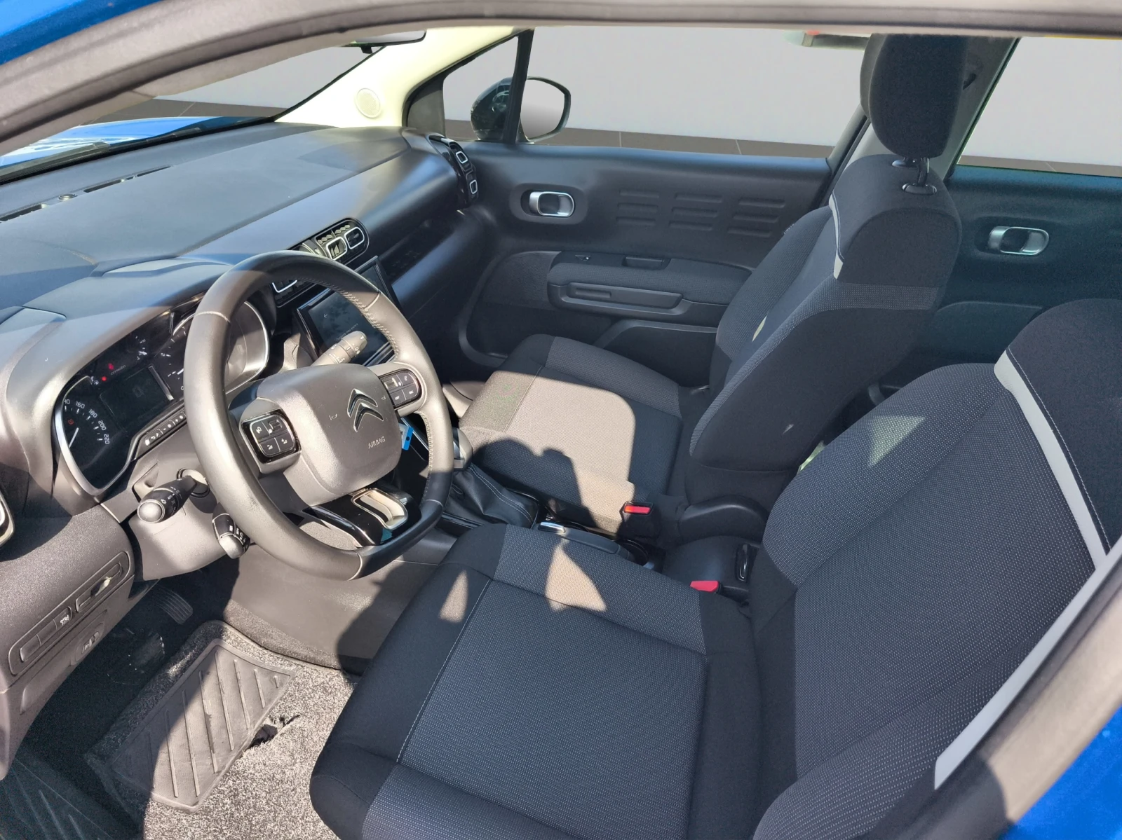 Citroen C3 Aircross SUV FL SHINE BlueHDi 120 S&S EAT6 E6 // 2204R09 - изображение 10