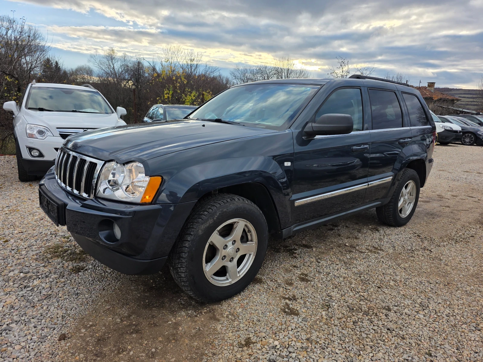 Jeep Grand cherokee  - изображение 2