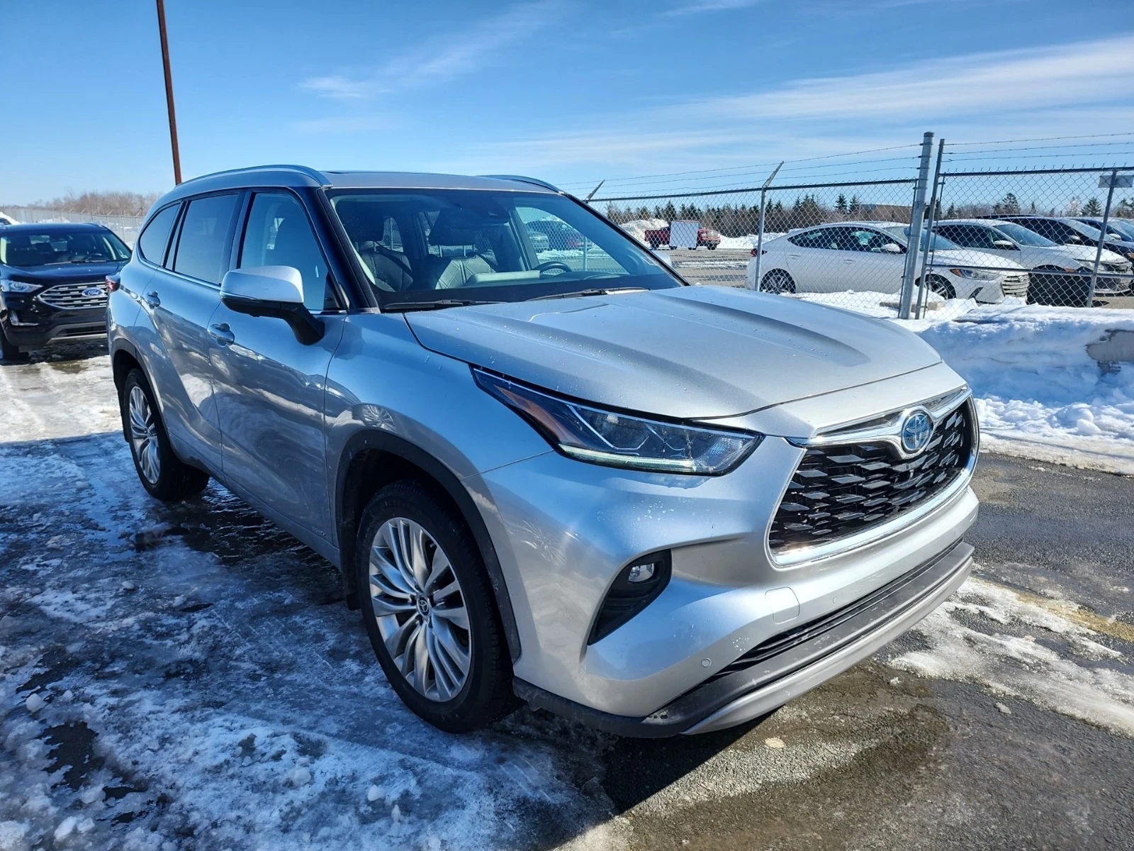 Toyota Highlander HYBRID LIMITED | ЧЕРЕН САЛОН | БЕЗ ИНЦИДЕНТИ |  - изображение 2