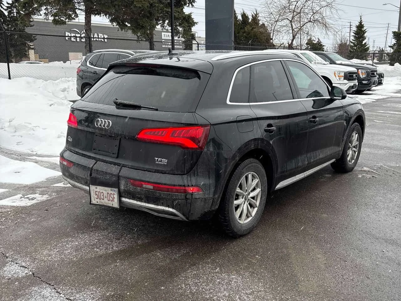 Audi Q5 Komfort * ПОДГРЕВ * ВТОРИ ГУМИ + ДЖАНТИ * , снимка 4 - Автомобили и джипове - 53715541