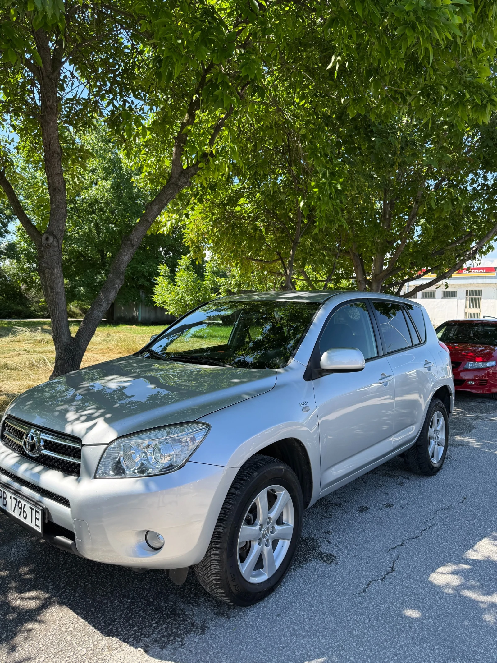 Toyota Rav4 2.2 D-4D 4x4, снимка 2 - Автомобили и джипове - 54669970
