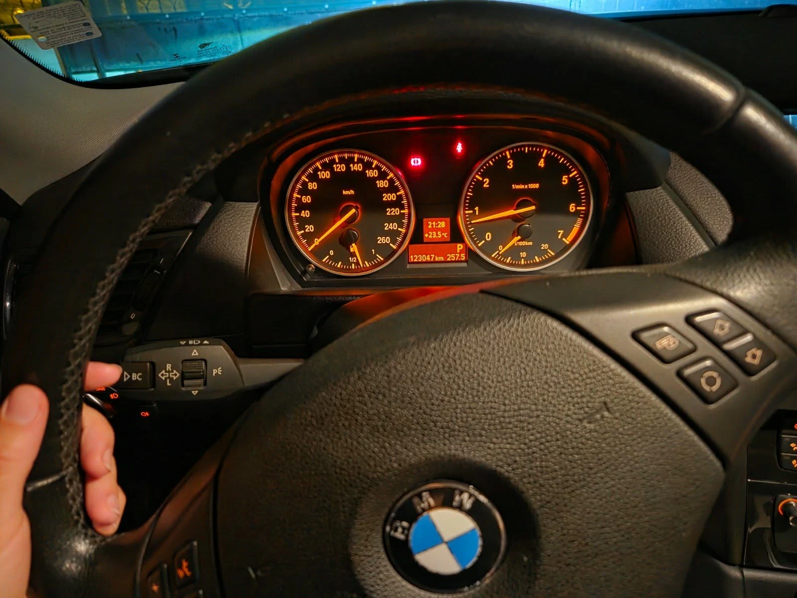 BMW X1, снимка 6 - Автомобили и джипове - 54934337