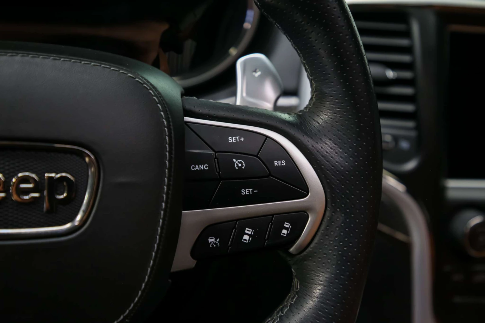 Jeep Grand cherokee TRACKHAWK 4X4 / ���� / ������ / ���� �� �� | Mobile.bg � ����������� 15