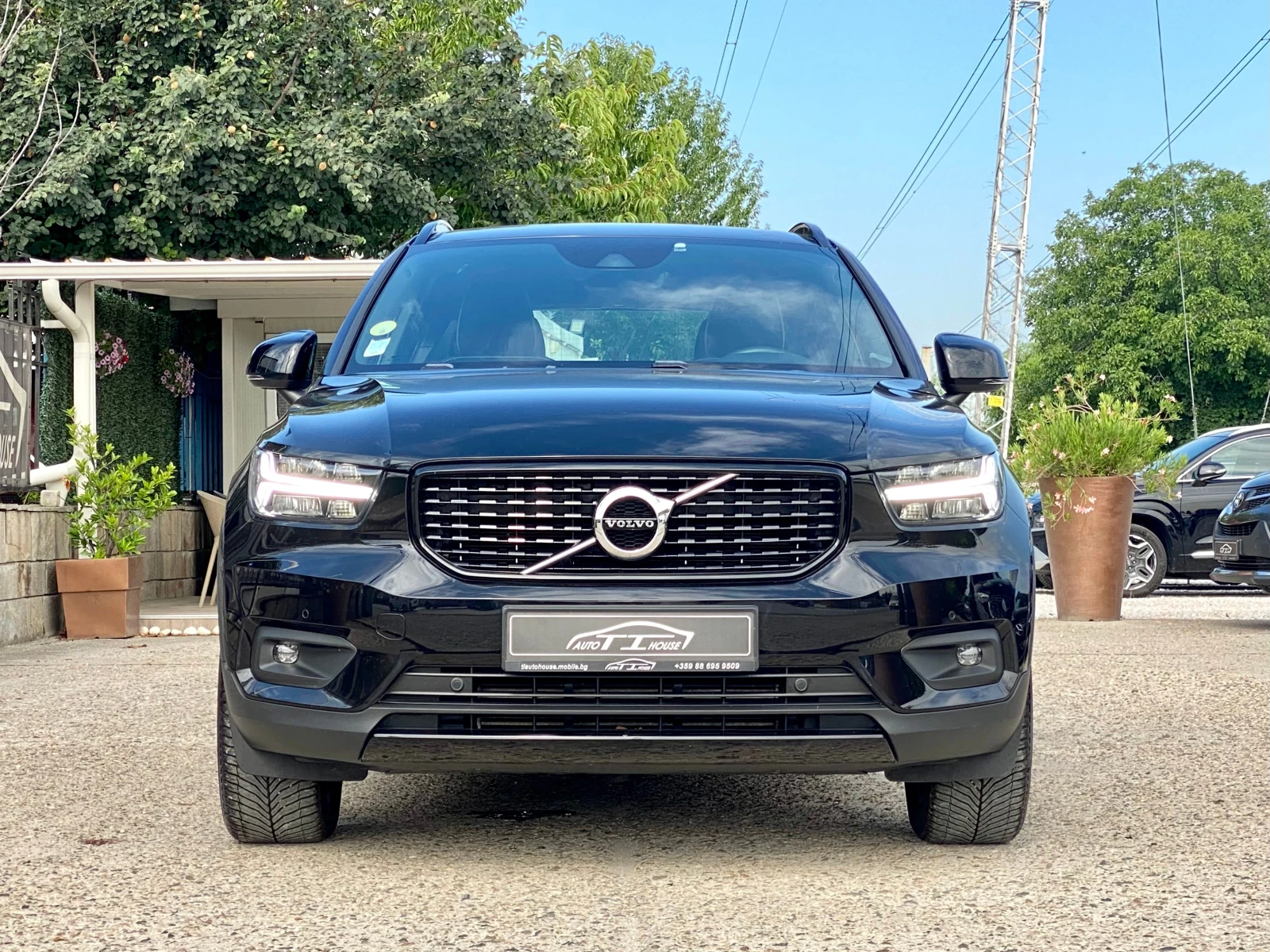 Volvo XC40 R-Design* 190кс.* 4х4* FULL* , снимка 7 - Автомобили и джипове - 55371712