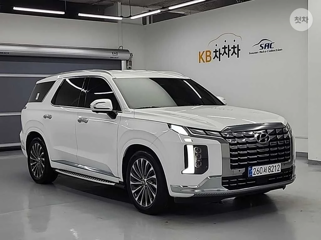 Hyundai Palisade VIP    EKPAHИ ТЕЛЕФОН HEAD UP FULL, снимка 2 - Автомобили и джипове - 55656111