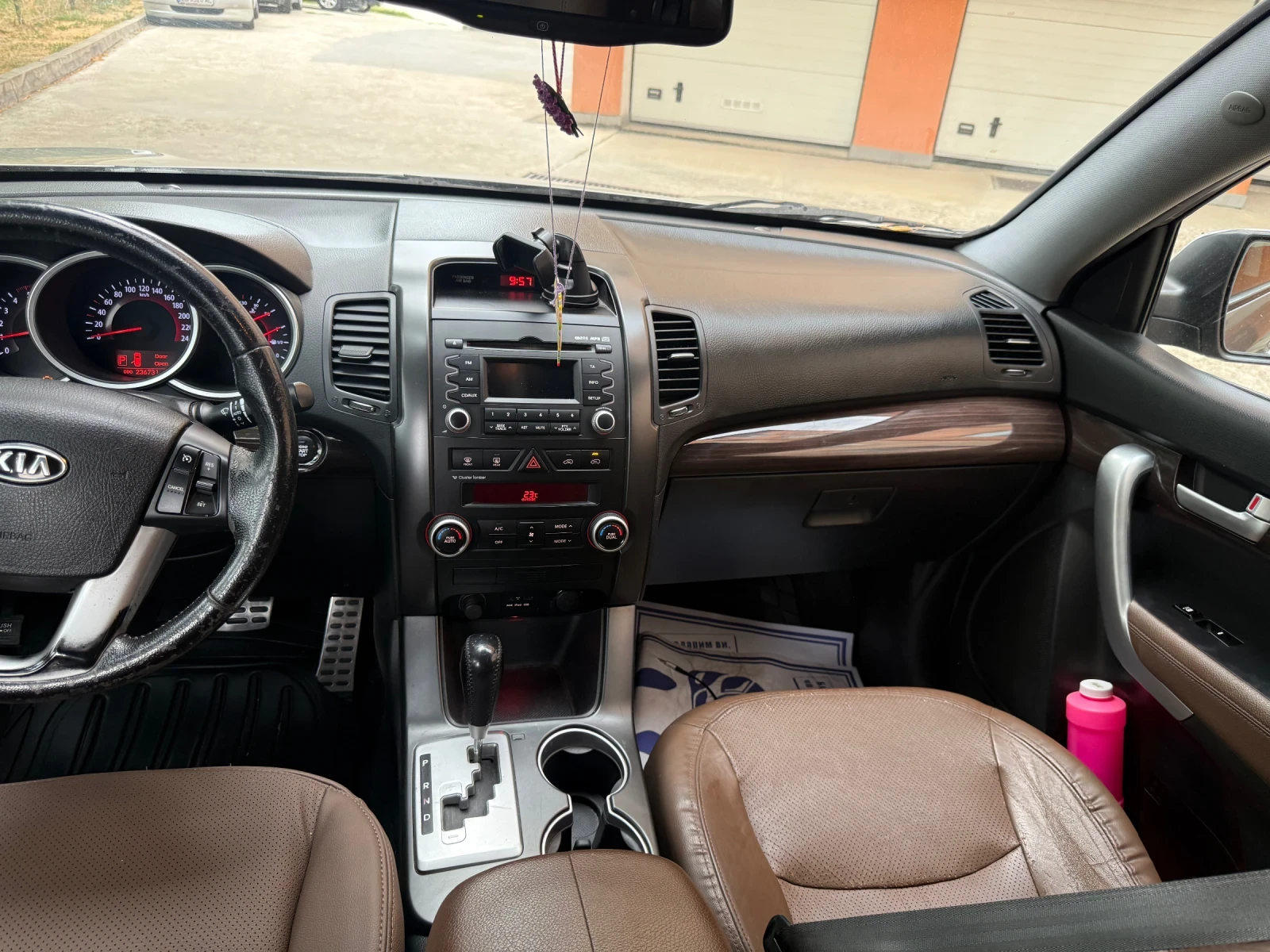 Kia Sorento, снимка 9 - Автомобили и джипове - 55666373
