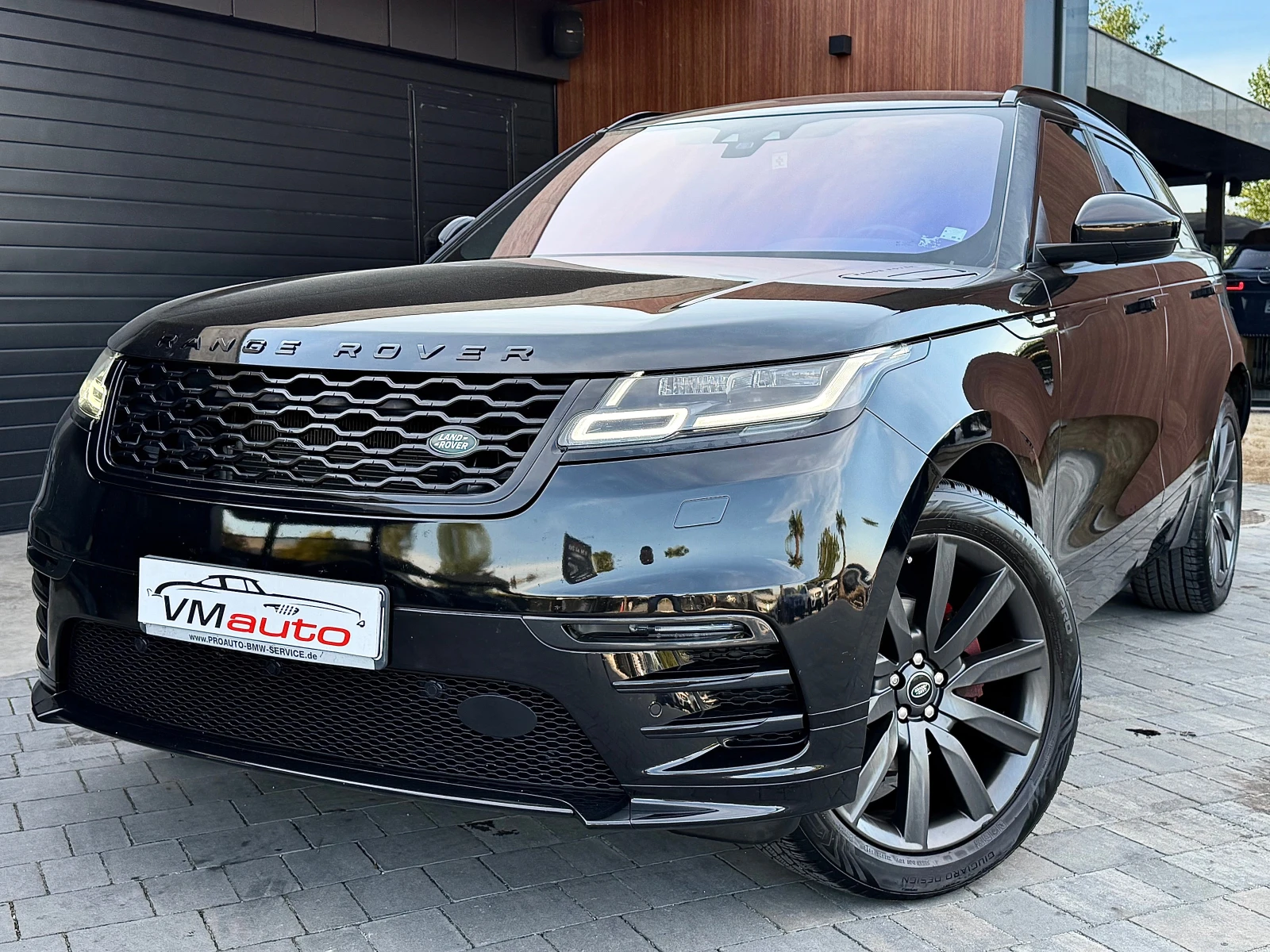 Land Rover Range Rover Velar 2.0D R-DYNAMIC #PANO#MERIDIAN#PODGREV#MEMORY#NOV#