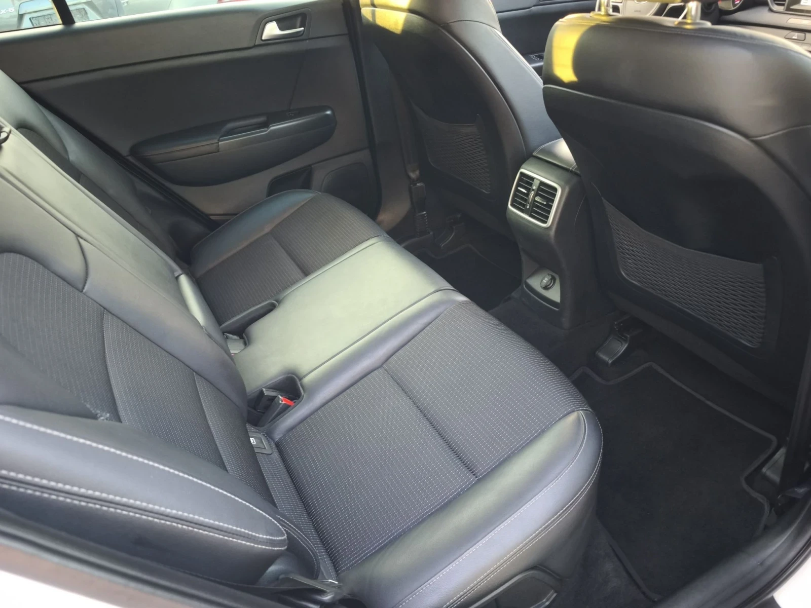 Kia Sportage 1.7d PLATINUM EDITION FULL SERVICE  | Mobile.bg � ����������� 11