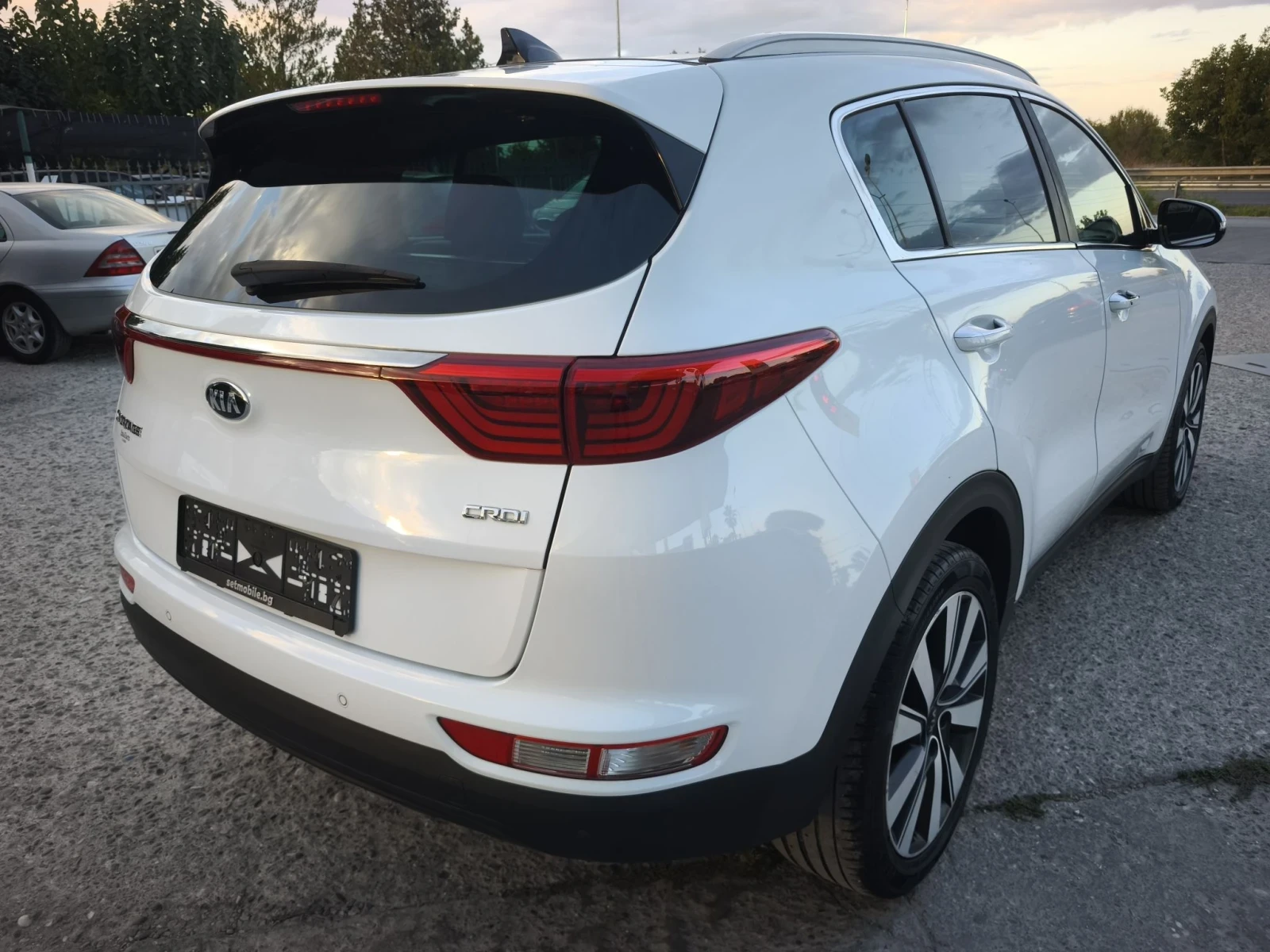Kia Sportage 1.7d PLATINUM EDITION FULL SERVICE  | Mobile.bg � ����������� 4