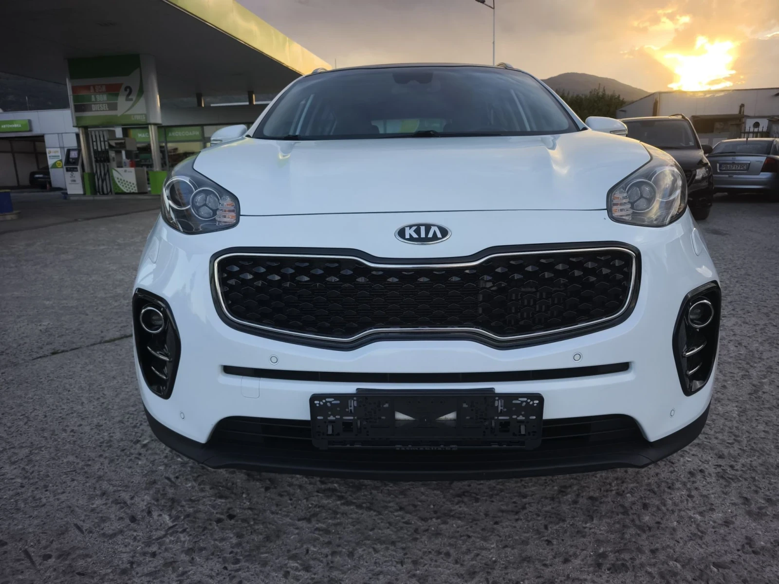 Kia Sportage 1.7d PLATINUM EDITION FULL SERVICE  | Mobile.bg � ����������� 2