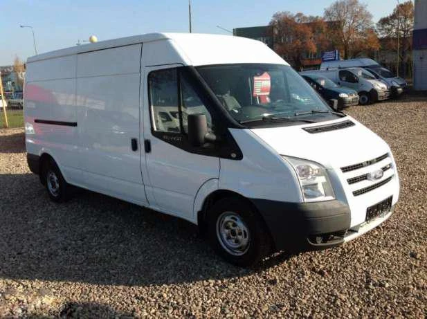 Ford Transit 2.4 tdci на части, снимка 1 - Бусове и автобуси - 47431159