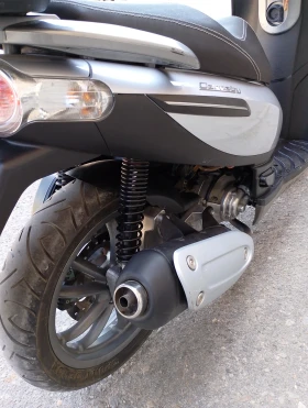 Piaggio Carnaby Скутер, снимка 5