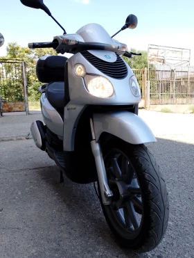 Piaggio Carnaby Скутер, снимка 2