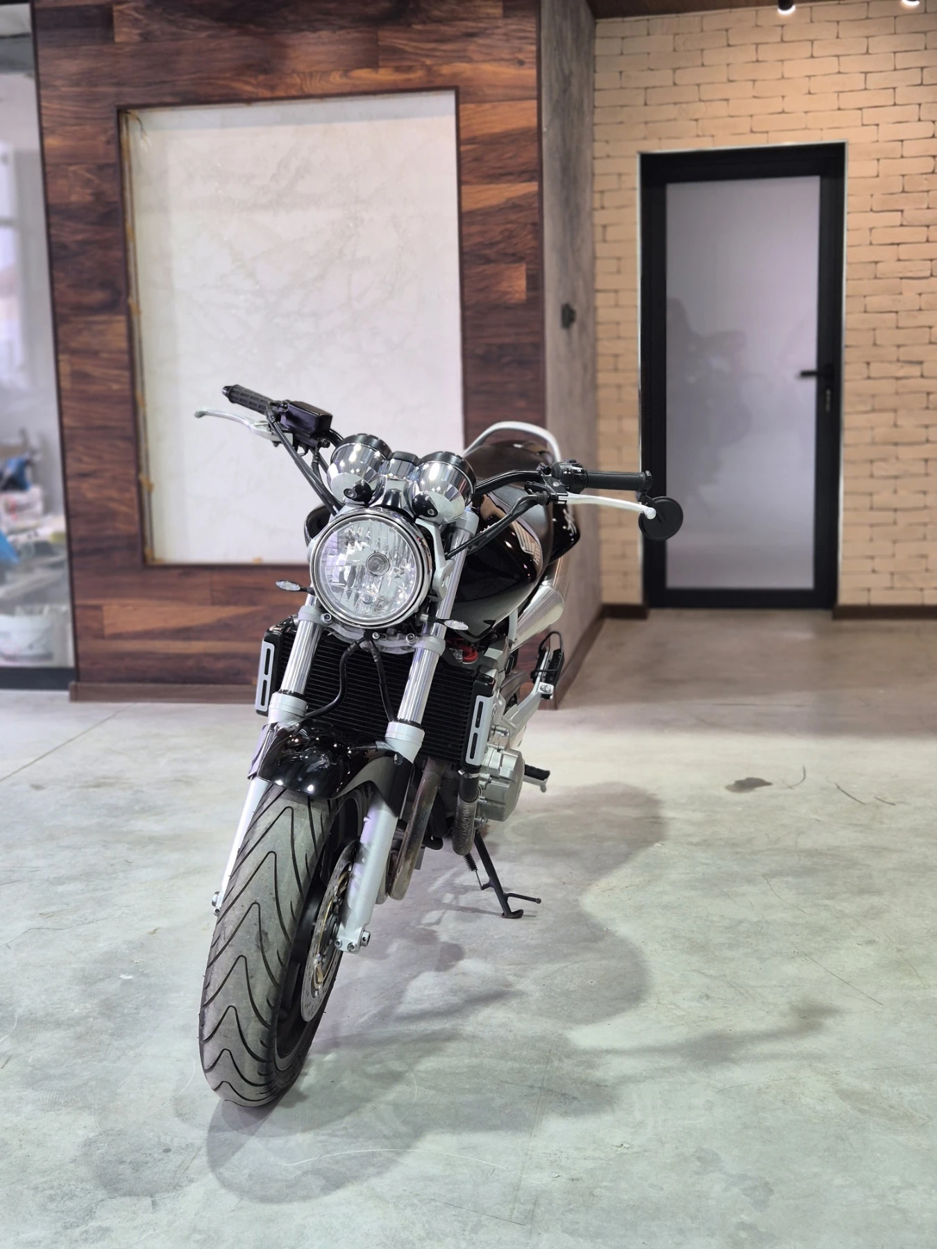 Honda Hornet 919 22000км!!! Нов внос ШВЕЙЦАРИЯ!!!, снимка 2 - Мотоциклети и мототехника - 53916817