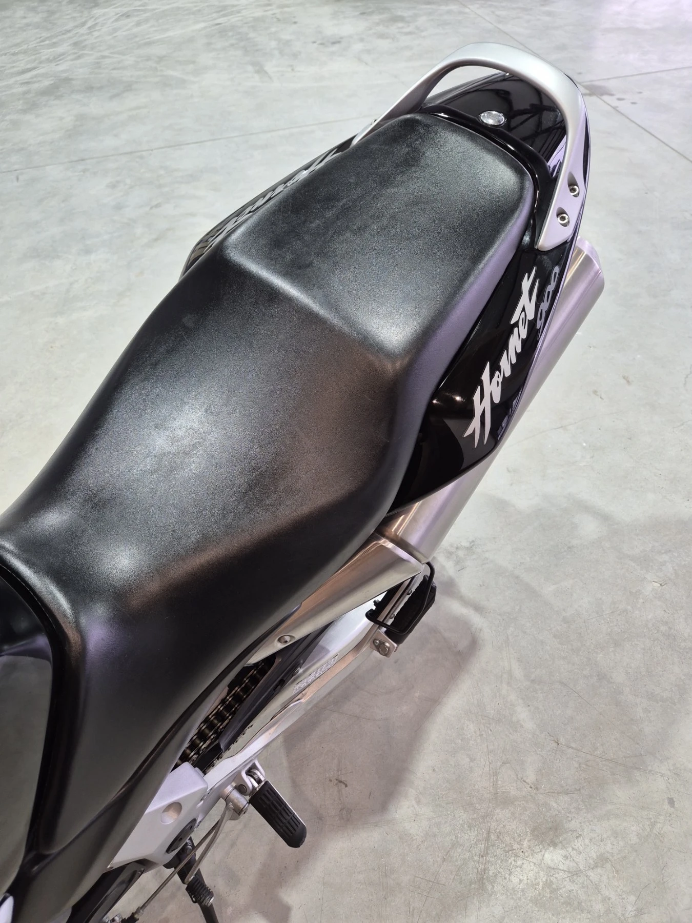 Honda Hornet 919 22000км!!! Нов внос ШВЕЙЦАРИЯ!!!, снимка 13 - Мотоциклети и мототехника - 53916817