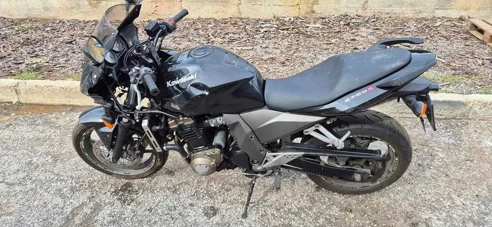 Kawasaki Z Z750S, снимка 3 - Мотоциклети и мототехника - 54176835
