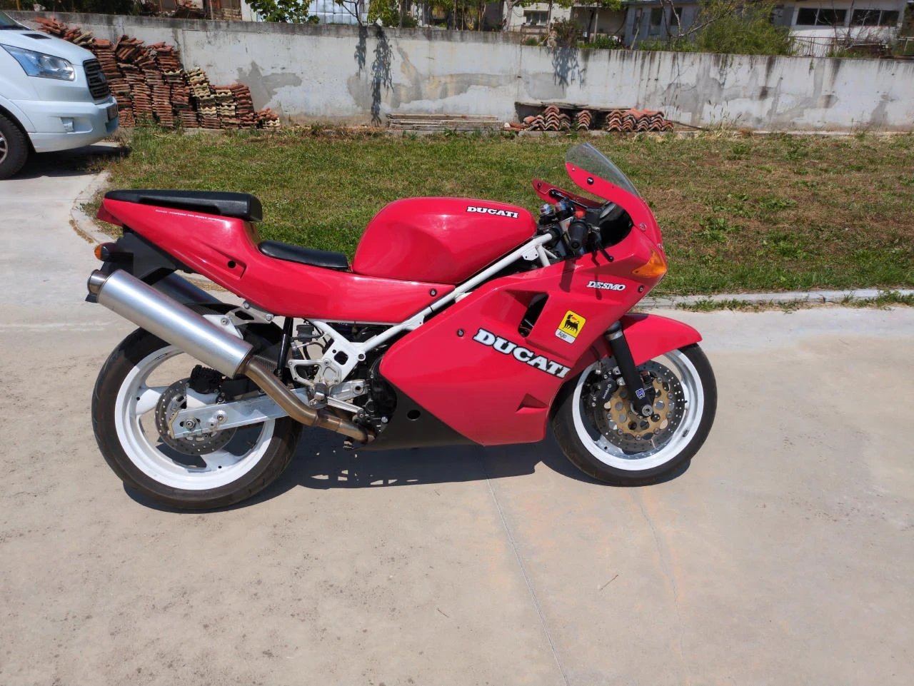 Ducati 851