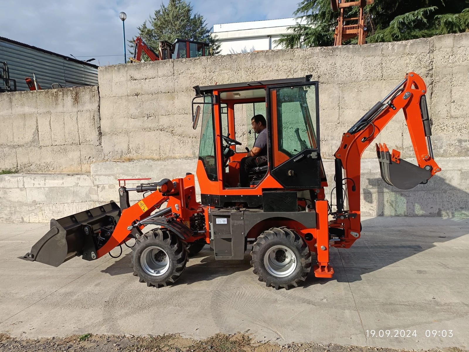  Kobelco   | Mobile.bg   1