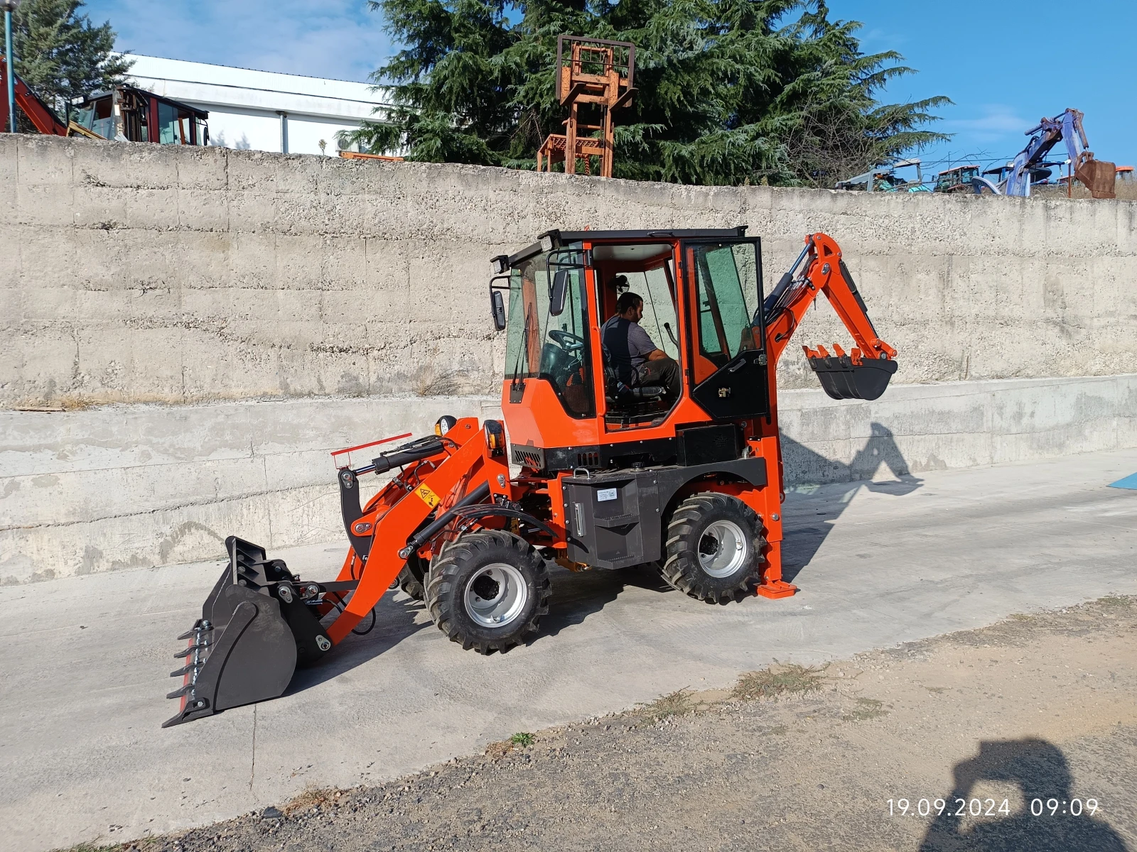 Багер Kobelco комбиниран багер - изображение 7