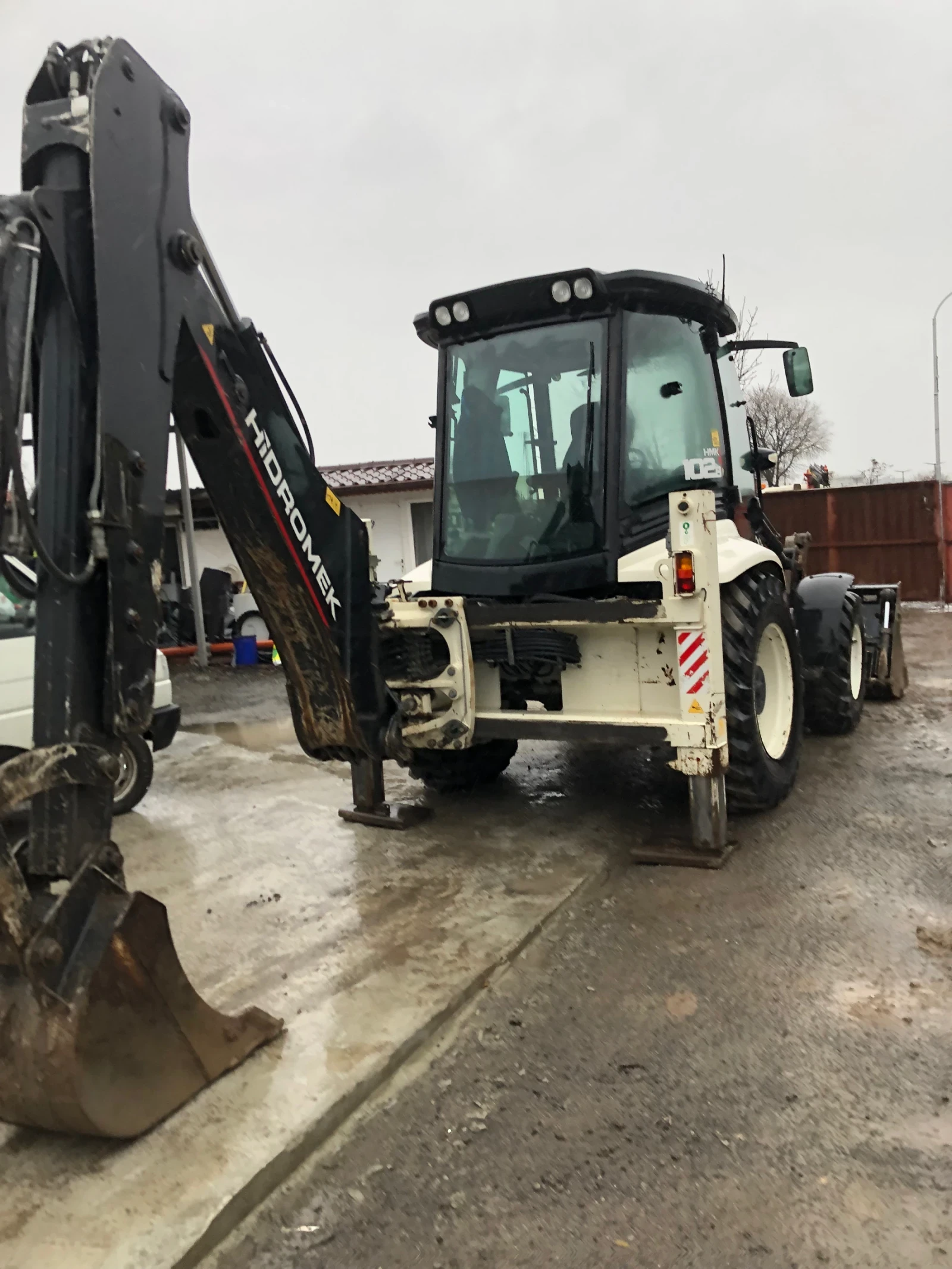 Багер Hidromek  - изображение 3