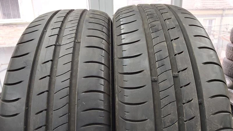 Гуми Летни 205/60R15, снимка 1 - Гуми и джанти - 28487333